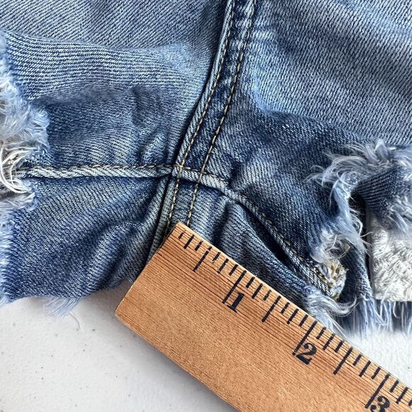 American Eagle Women's Curvy Hi-Rise Shortie Denim Shorts Distressed Size 0 - Picture 11 of 12
